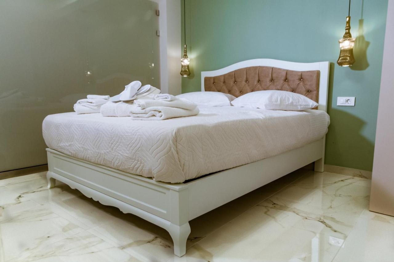 Konmari Boutique Suites Chania  Luaran gambar