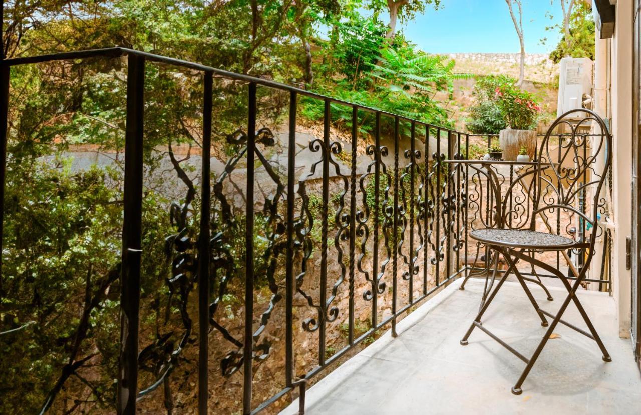 Konmari Boutique Suites Chania  Luaran gambar